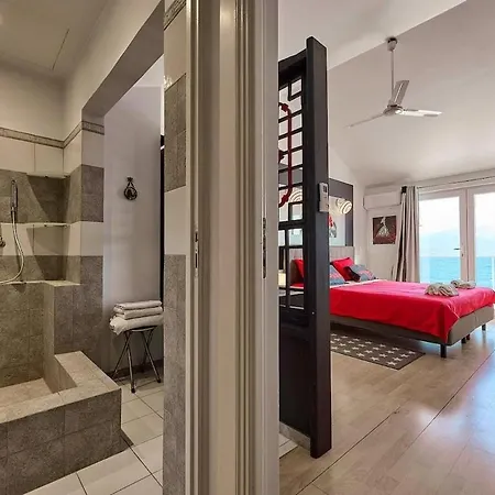 Seafront For 9-10 People Holiday home Slatine